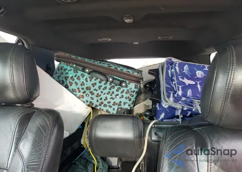 2013 Ford Explorer Limited z USA, uszkodzony, nr VIN 1FM5K7F87DGC11601